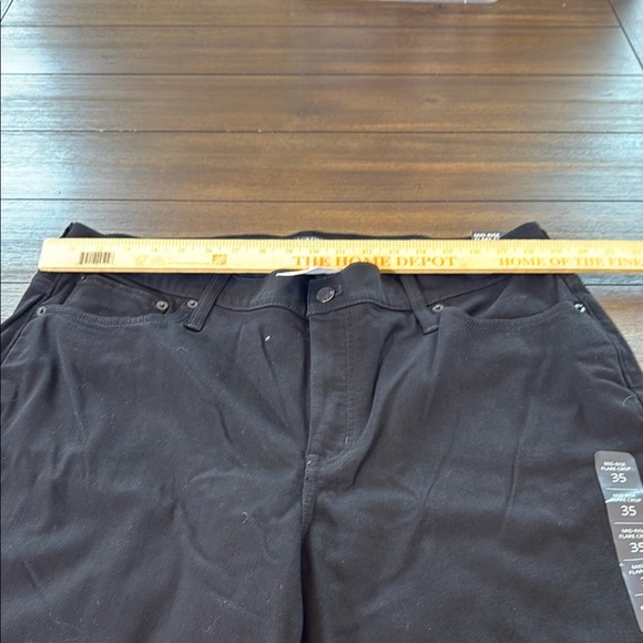 J. Crew Flare crop black jean in all-day stretch Size 35 - Picture 10 of 13